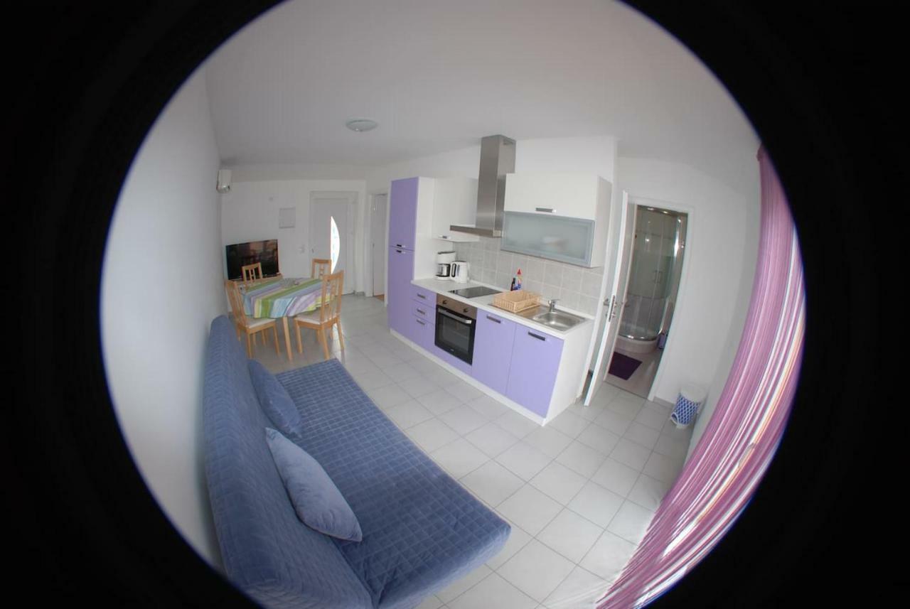 Apartments Babic Sukošan Exterior foto
